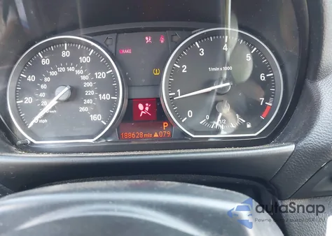 2010 BMW 128I z USA, uszkodzony, nr VIN WBAUN1C54AVH81805